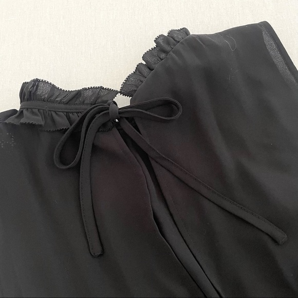 𝅺Aritzia Sunday Best Raleigh Sleeveless Dress - Picture 8 of 10